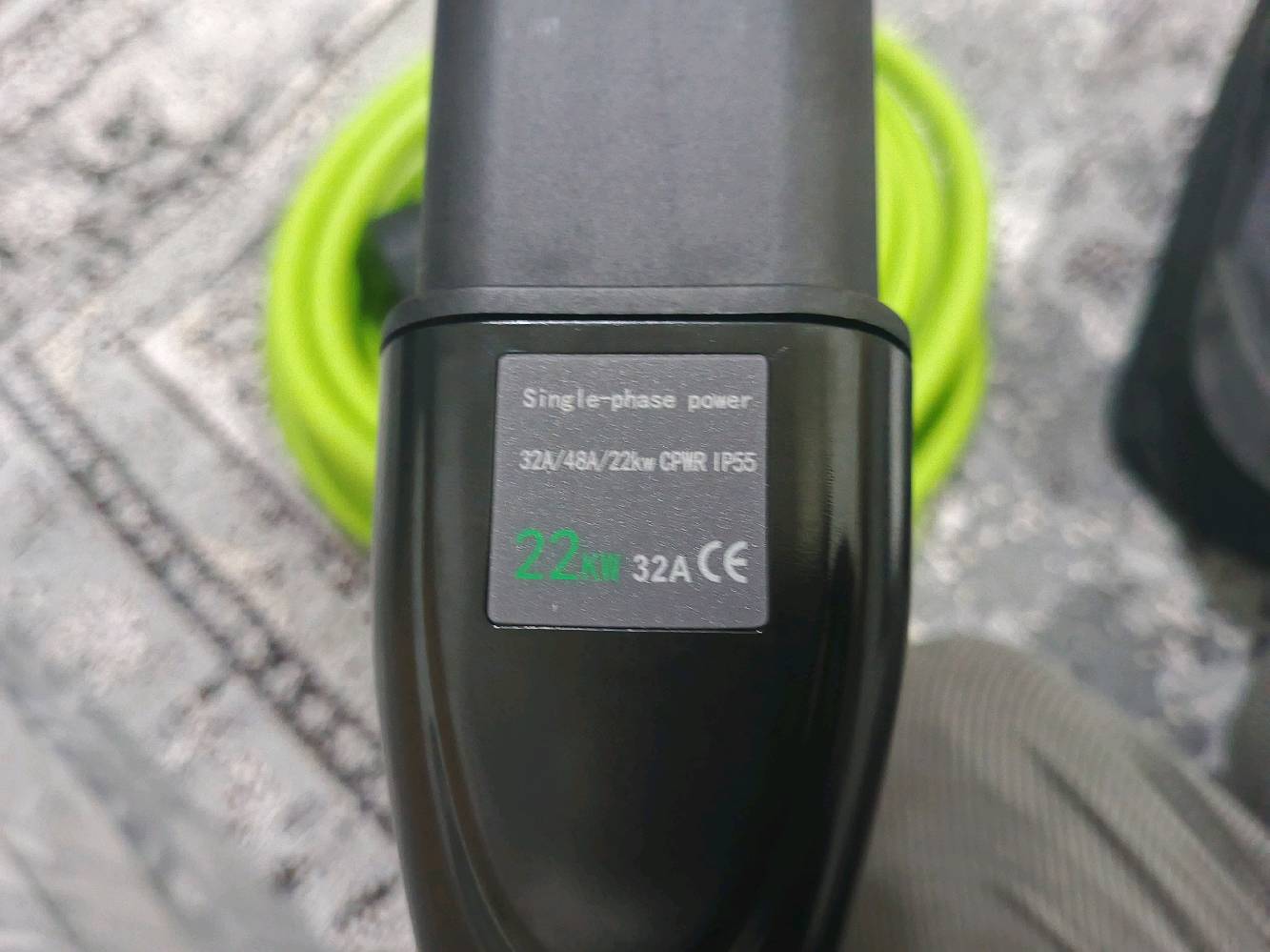 توصيل جميع المحافظات 
شاحنة تسلا 