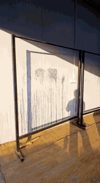 للبيع ستاندات ملابس  العدد ٦ قطع
للاستفسار :***********
