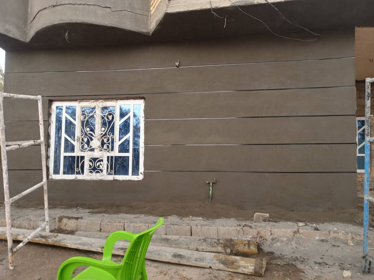 السلام عليكم
خلفه لباخ سمنت وجص وبورك ونثر وتطعيم واجهات

هاذه رقمي *********** _***********

شغل درجة اولئ اي استفسار انتصل وبيك خير وتدلل
