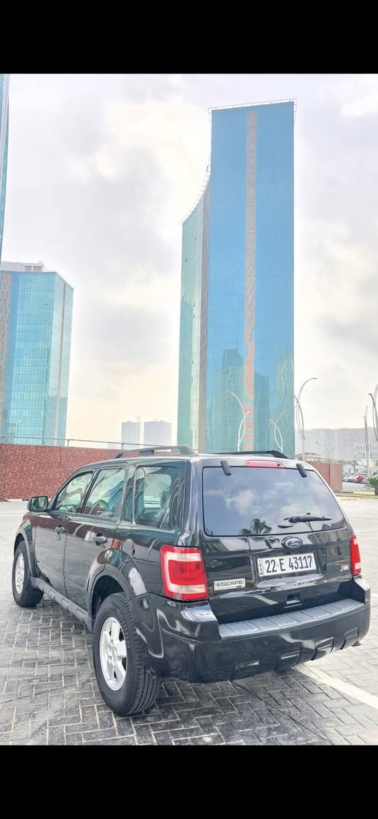 Ford escape 2012 v6 
بدون صبع 
بشرط كير و محرك 
*********** أربيل, العراق
