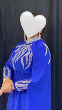 فستان ازرق ملكي • مقاس ٥٠ • لبسه وحده