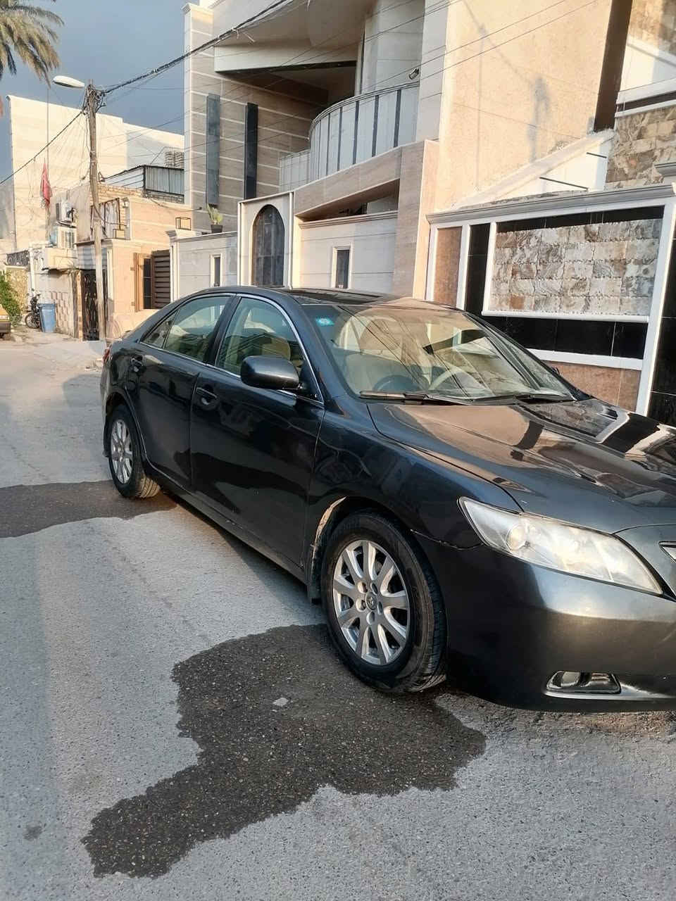 السلام عليكم كامري
2007 رقم بغداد دولي مكينه كير خير من الله مكينه 4سلندر 2400 بجم كبس سويج ريمونت مصبوغه عام جماليه وارد  امريكي حادثه الباب الخلفي الوره فقط تخم تاير جديد صدر خلفي امامي جديد سنويه ل29 تبريد  فقط غاز أيراد نص فول شاشه كامره ماعده الفتحه سياره نضيفه وحلوه و كاعده مكاني بغداد السعر 80 وبيه مجال للطيبين *********** بي واتساب بيع مستعجل
