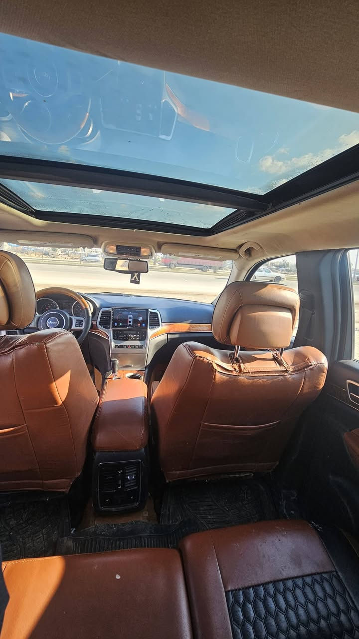 جيب 2012 مواصفات اوفرلاند يعني أعلى مواصفات بالجيب سنوية ورقم جديد بطاقة بنزين بيها اربع قطع صبغ بدون تبديل السعر 150 بيها شويه مجال ***********
