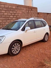 كيا كارينز • ٢٠١٢ • ١٥٠ الف كم