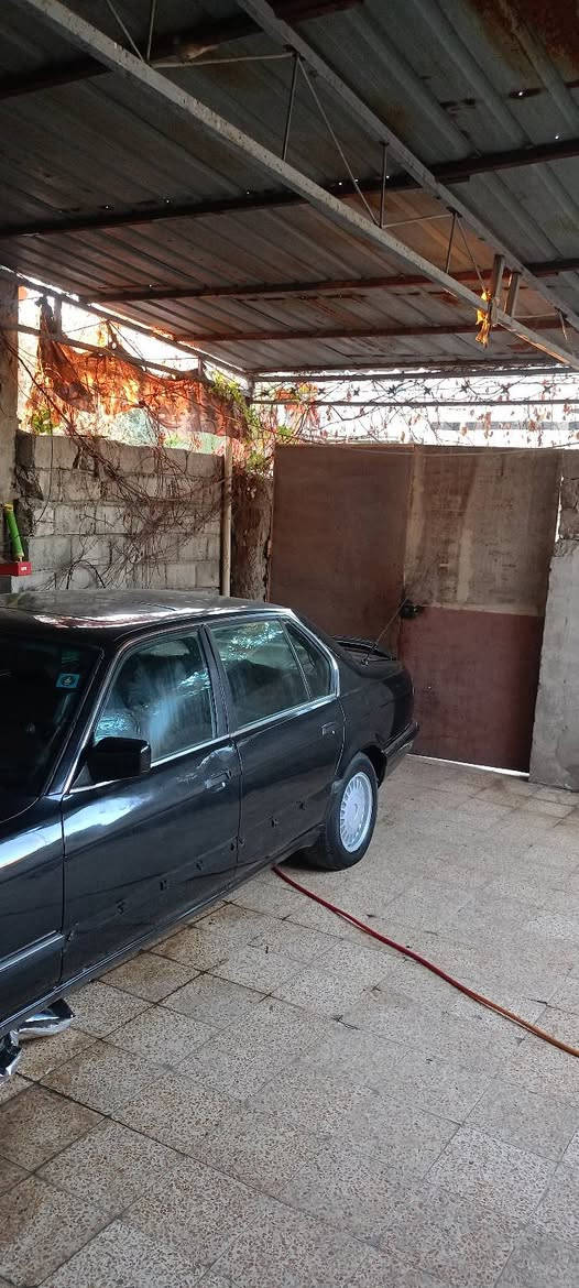 السلام عليكم ورحمة الله وبركاته لبيع او مراوس بي ام حجم 730 فول مواصفات كير عادي 7 نمر رقم دولي نينوى انكليزي بيها كروبون بازين داخل جلد جديد فو وايت صبغ احزام لجمله فقط موجود على فياس أو وتساب رقم *********** كورك *********** اثيهن بيهن وتساب
