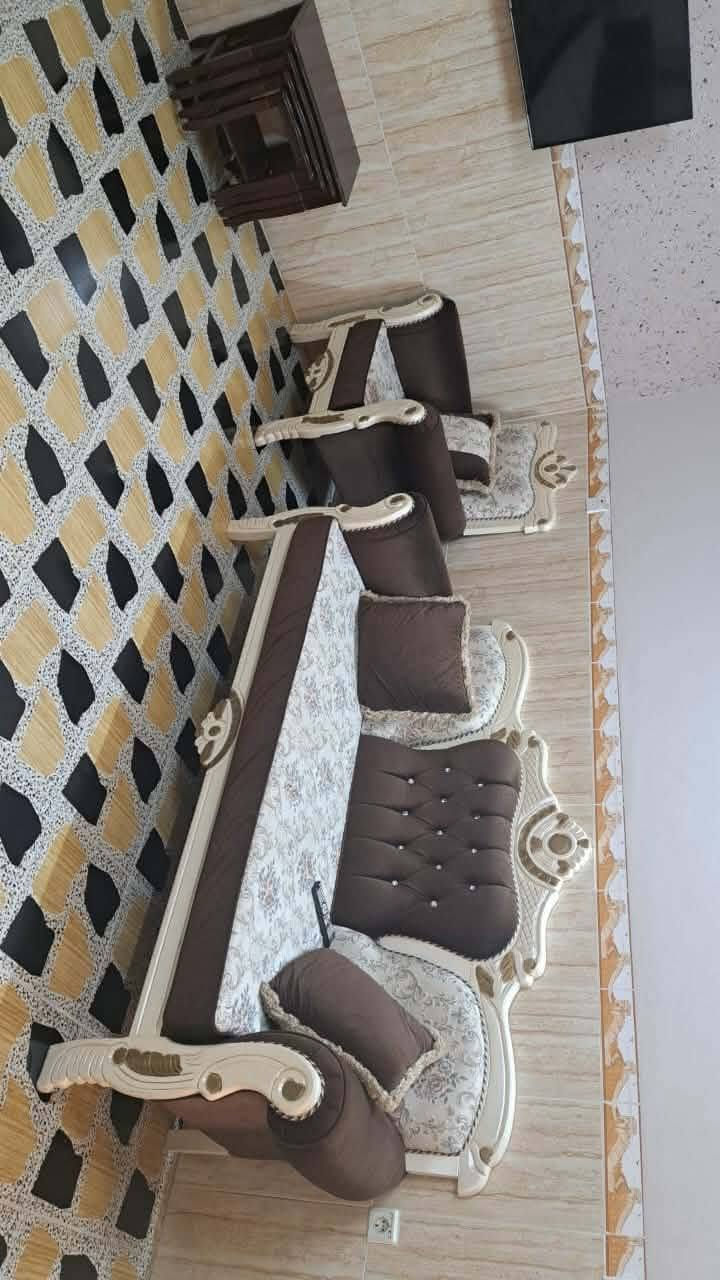 تخم قنفات ملكي بسعر 275 شراي تعال


**إذا كنت صاحب هذا الإعلان وتريد حذفه لأي سبب، رجاءا أرسل رسالة إلى الدعم الفني**