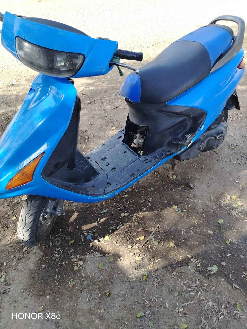 دراجة  فراشة مكان شوملي سعر 400 وبيه مجال حك جيه دراجه نضيفه مثل ماشوف درجه حله من صوره


**إذا كنت صاحب هذا الإعلان وتريد حذفه لأي سبب، رجاءا أرسل رسالة إلى الدعم الفني**