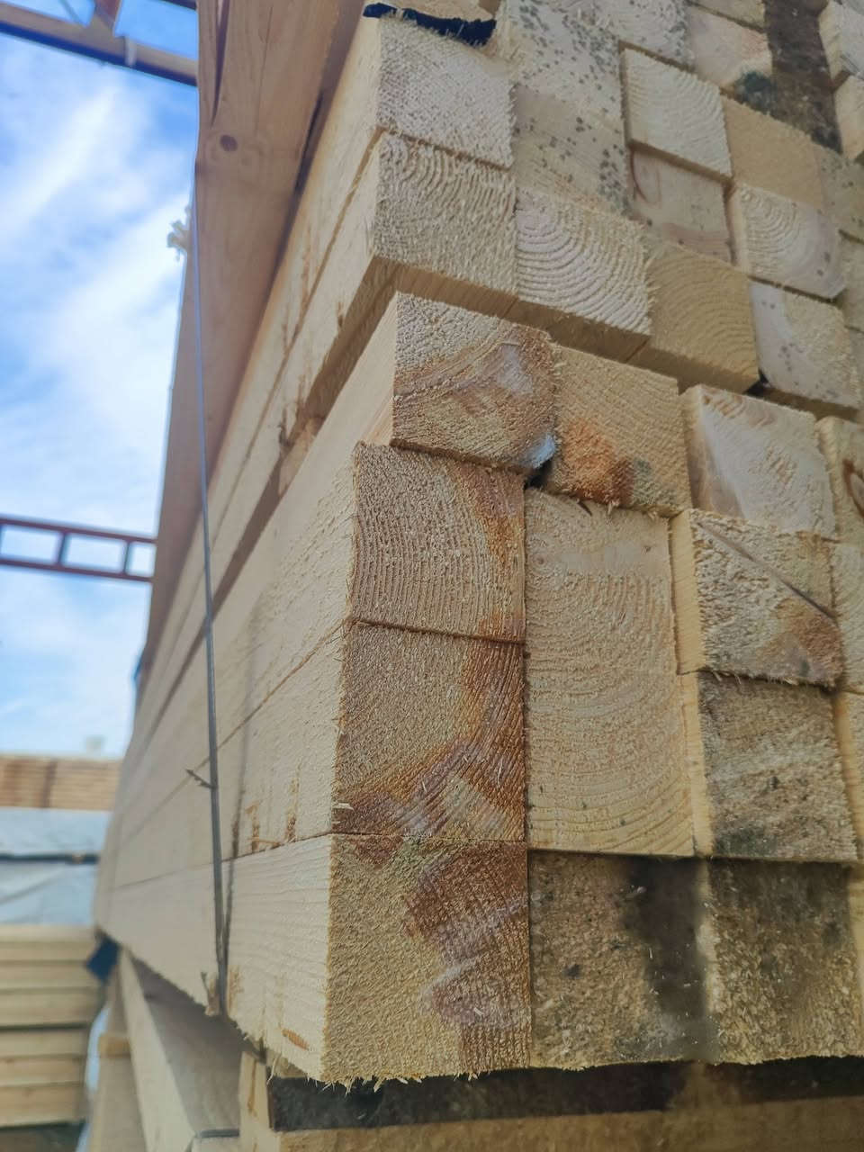 الاسعار تبدأ من ٤٧٥
جميع القياسات متوفره خشب روسي درجه اولى 😍

***********
***********
