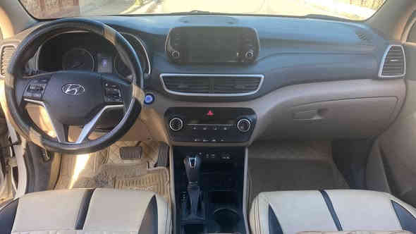 هونداي توسان خليجي 
الموديل ٢٠١٩
عداد المسافة ١٦٢ الف
مواصفاتها 
بصمة 
شاشة اصلية 
حساس امامي خلفي 
كاميرا دوارة 
شاحن واير ليس 
سايد بريك 
السنوية تنتهي ٢٠٢٨
الهزة كاملة قبل اسبوع سويتها لل ٢٠٢٦ شهر ال ١١
السيارة مكفولة من الدعم والصبغ عدا بعض الشخوط بالدعامية بيها تقليم 
السعر ٢٠٨ ومجال 
***********
***********
السيارة في الموصل  //   بعشيقة
