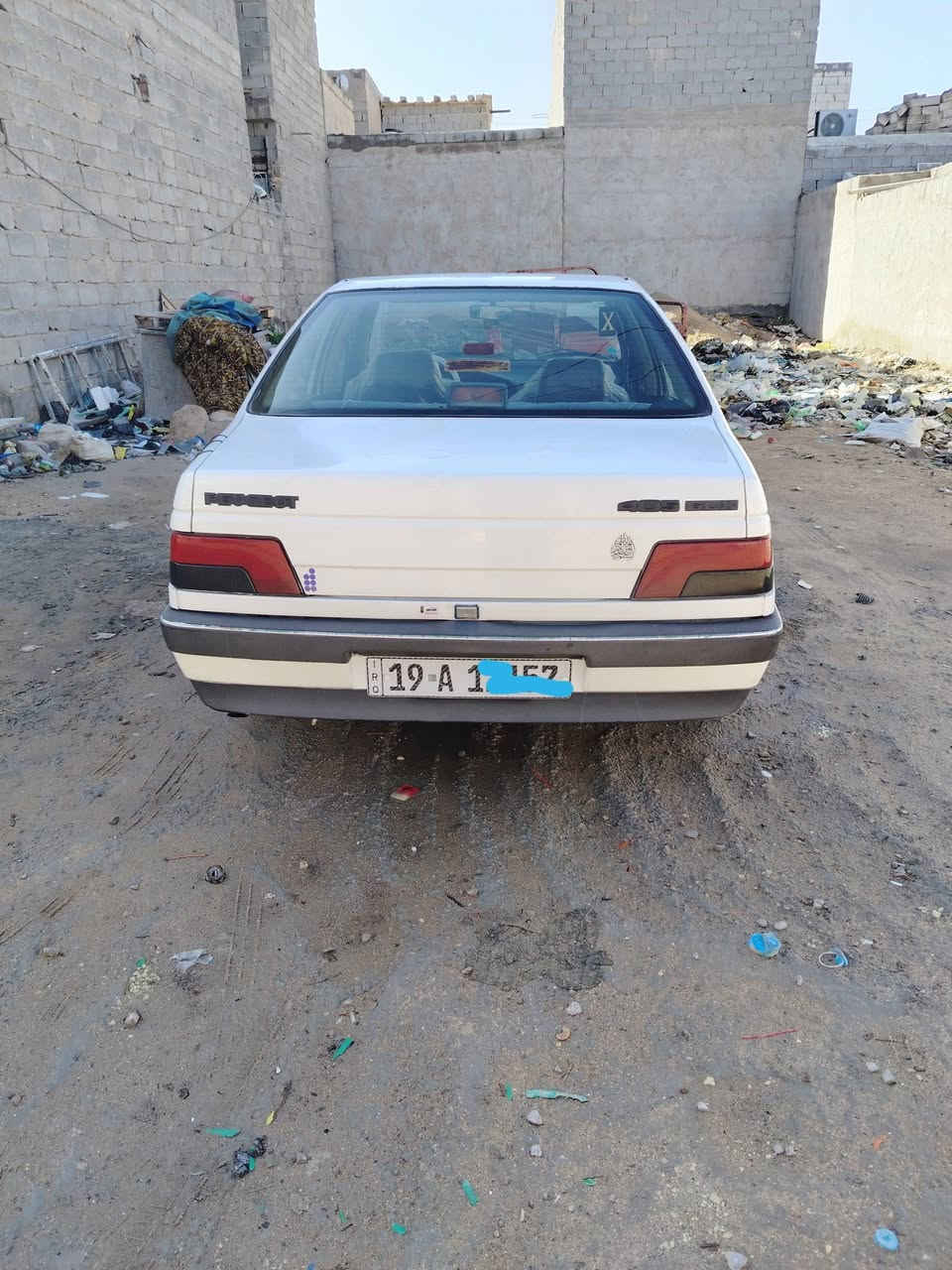 السلام عليكم
من رخصة الادمن... بيجو 405 موديل 12 سيارة جديدة كامله  فقط المكينة بيهه تبخير  تخم تاير جديد  رقم كربلاء سنوية ل29  گشر مكفول  لا  خياس ولا، طخه ولا صبغ  سيارة على بلادهه  السعر 45 بيهه مجال
***********
