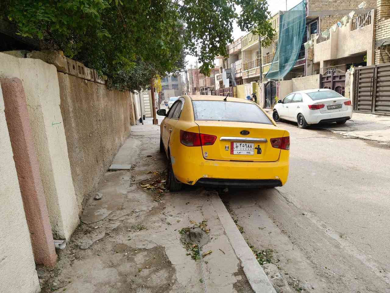 السلام عليكم
اخوان كيا سيراتو
محرك 1600 دوش
تخم تاير جديد 
باتري جديد
مشط صدر امامي خلفي جديد 
لوي امامي خلفي جديد مع الدبل
هيئه مصفره
سنويه بسمي 
السياره يحتاج اله صبغ
ب73 وبيه مجال
***********
بي وتساب
