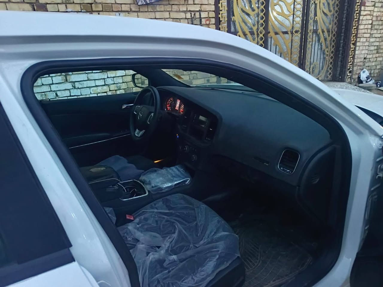 سلام عليكم سياره جارجر موديل 14 سياره ادوات بيه كصه جنطه كير تعليك
مكينه 3600حداديه كله جديد تخم تاير ويل رياضي السعر 60وبيه مجال المكان العماره مراوس سياره عاليه عادي لستفسار لتصال عله هاذا الرقم ***********
