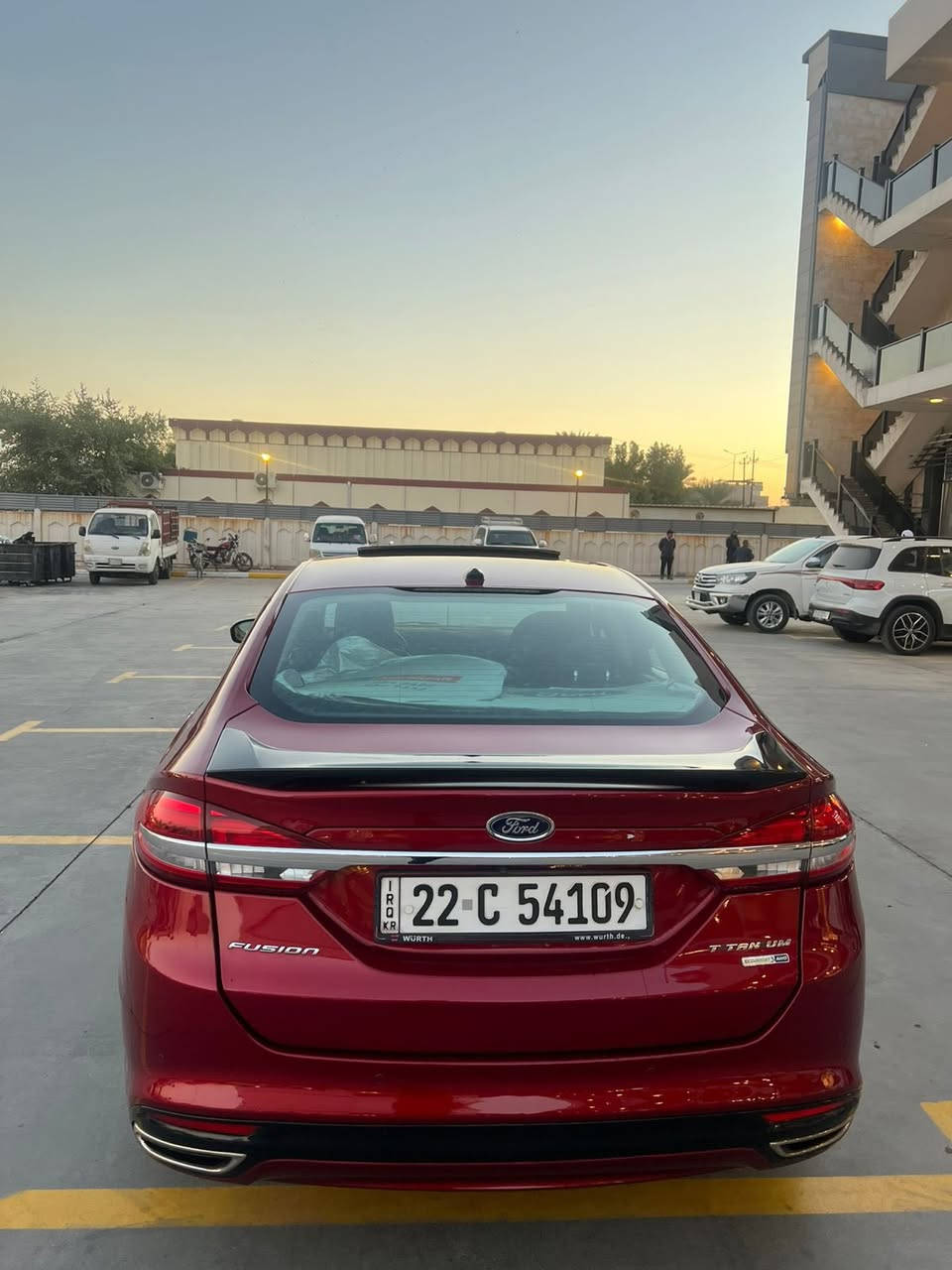 السلام عليكم
2000 تيربو 
فورد فيوجن تيتانيوم 2017 للبيع 
- السياره فول مواصفات  
- سلايد
- رادار امامي  و رادارات جانبيه 
- نقطة عمياء 
- تحديد مسار 
- قيادة ذاتيه 
- فول تحكمات ستيرن 
- كشنات جلد و كهرباء 
- فتحه 
- داخل 7 الوان 
- حساسات خلفيه 
- لايت لد زنون 
- تشغيل عن بعد 
و بعد مواصفات التيتانيوم المعروفه 
السياره رقم اربيل  باسمي تحويل ثاني يوم 
السيارة مالك واحد 
السياره ماشيه 139 الف 
حادث السياره جاملغ و بنيد مبدل و مصبوغ
مكاني الحارثيه
***********
