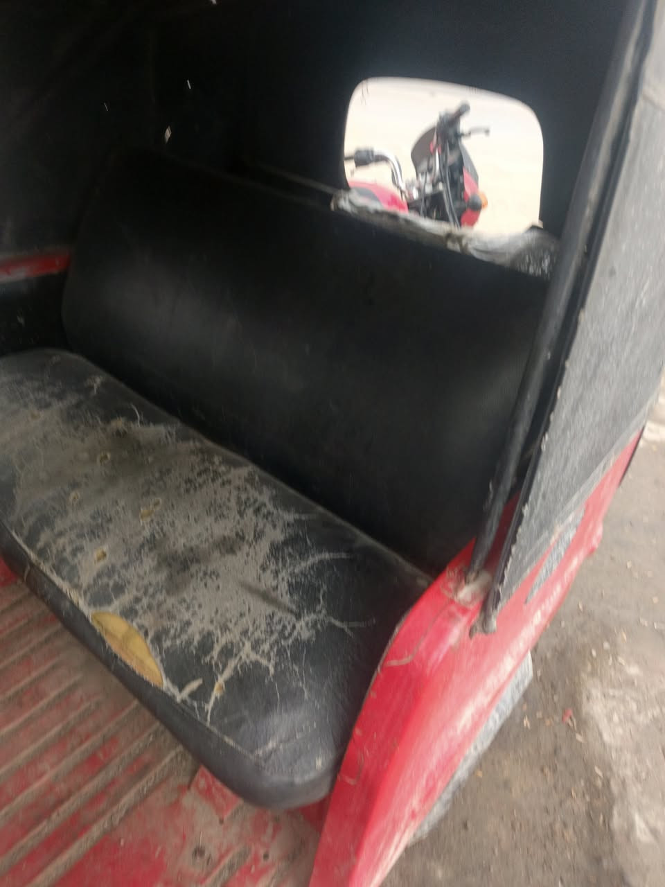 سلام عليكم تكتك بياجو نضيفه مكينه مال ستوته. شغاله بيها نقوصات بسيطه.
للليع


**إذا كنت صاحب هذا الإعلان وتريد حذفه لأي سبب، رجاءا أرسل رسالة إلى الدعم الفني**