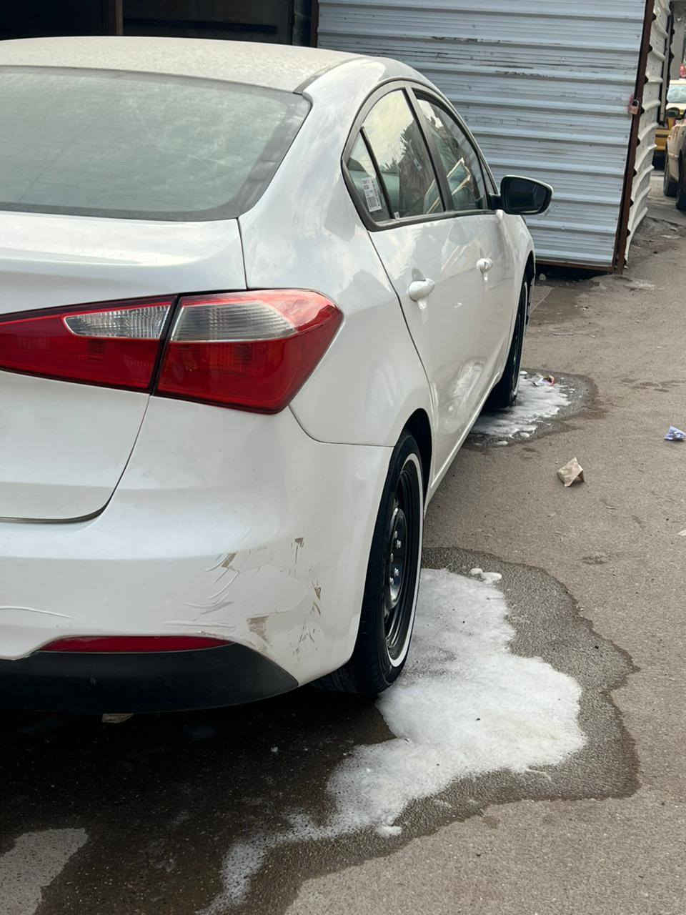 سلام عليكم كيا سيراتو موديل 2014 وارد خليجي رقم بغداد انكليزي مشروع وطني مكينه 2000 دوش المرغوب مكينه كير مكفولات حداديه جديده امامي خلفي تبريد ثلج تتفئه شغاله بيه طخه بجاملغ الخلفي بدون داخل وبيه ٤ قطع رش بدون ضربه لغود شواصي تكم حوض على البلاد شاشه تاب كامره دواره تخم تاير خط ابيض جديد وياله مصبوغه حراري السياره جديده بمعنا الكلمه ومابيه نقص اي شي السعر 103 وبيه مجال بسيط الاستفسار اكثر اتصل *********** مكان السيارة بغداد التاجيات
