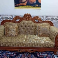 للبيع • ١٠ مقاعد • نضيف كلش