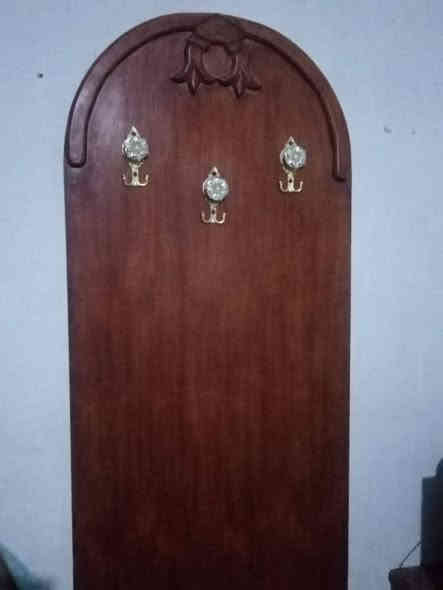 السلام عليكم
غرفه عراقيه للبيع خشب نضيف وثقيل 
السعر 800 وبيهاا مجال 
مكان حصيبه ***********
