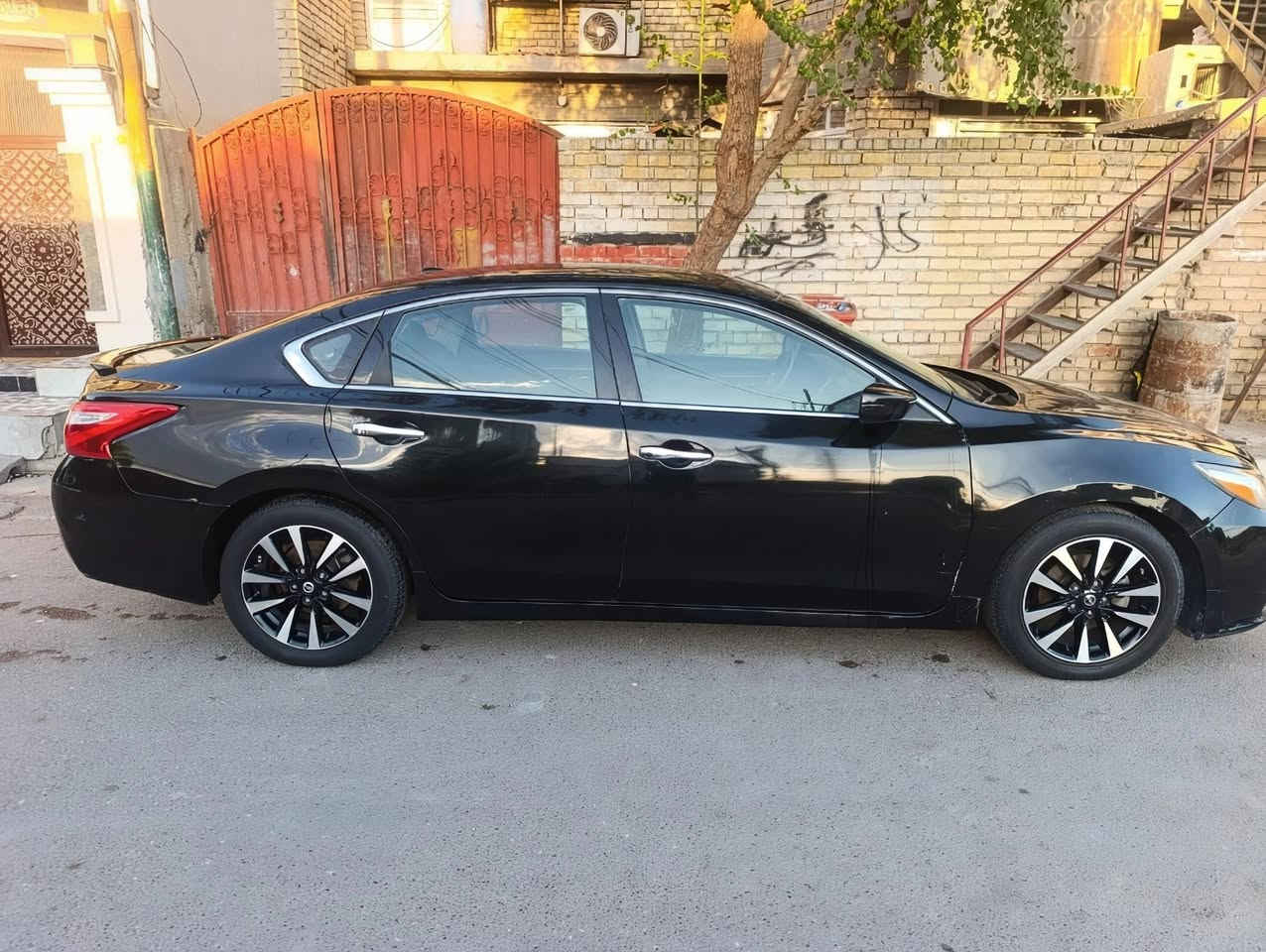 السلام عليكم نيسان التيما 2018 موصفات sv معروفه رقم بغداد مشروع وطني
كير محرك مكفول حادث جاملغ امامي وخشم البنيد بدون لغود ولا شواصي سياره جاهزه مال بيت دينار ماتصرف عليها مكان بغداد حي الجهاد السعر 109 وبيها مجال بسيط حك الجيه ***********
