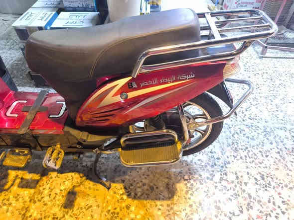 السلام عليكم دراجه شحن هارلي  للبيع  نظيفه بس سكرتير مال شحن عاطل بطاريه جديد للتواصل على رقم *********** مكان بغداد سريدات
