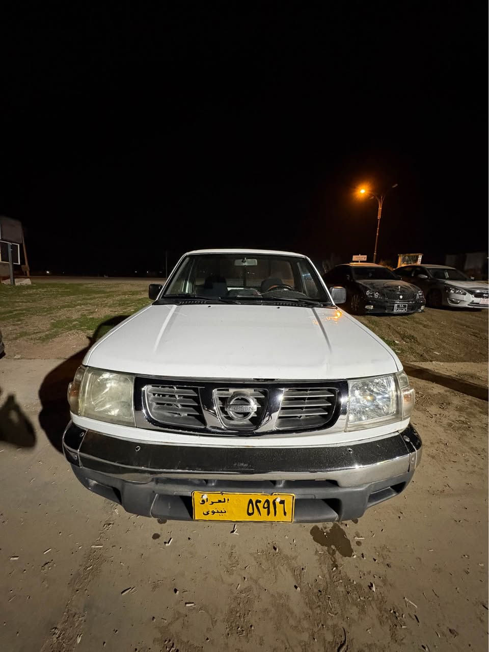 بەناوی خوا 
نیسان تاک ٢٠٠٢ 
سێ پارچە  سەنەوی و ئارم و ئەوەلیات
بۆیاخی هەیەو دەعمو وەرگەڕاو بە شەرت
بێ تەقەوڕەقە ماڵی کاسپیە 
شاشە ئەیپات 
بەشەرتی گێر و مەکینە و ئەکسل 
سعری ٦٤ مەعمەلەیە برایانە 
توخواموشتەری نیت نە سەری خۆو نە هی منیش مەیەشێنە 
*********** حلبجة, السليمانية
