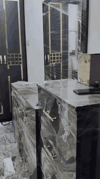 غرفه نوم للبيع تركي درجه اولى نظافه 95% المراسله واتساب السعر 950 وبيها مجال***********
