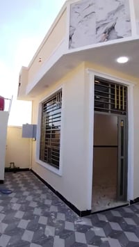 بيت بحي الصحه مساحه200 واجهيه عل شارع بنيان درجه اوله سعر 80وبي مجال ب...