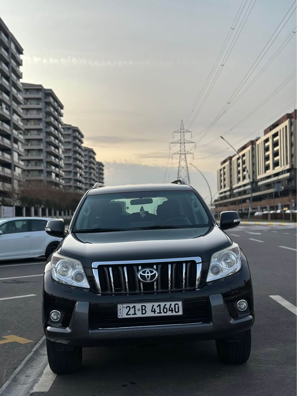 پرادۆ مۆدێل ٢٠١٢ بێ بۆیاخ بێ سارد بێ شوخت دەعامیەکانیشی بە شەرت ٩٠ هەزار حەقیقی رۆشتوە لە سفر سفر شەریکە چۆنە ئاوا ماوەتەوە هەموو گیانی بە شەرت سەنەوی تازەیە گێڕ و مەکینە و کارەبای و تەقە و رەقە بە شەرت ٢٥٠ مەسرەف ٢٠٠$ ببرە
٢٦٠ وەرەقە و معامەلە لە سلێمانیە. 
*********** السليمانية, العراق
