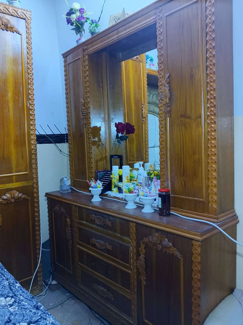 خشاب فصال الاصلي/الموقع موصل رشيدية السعر 850الف وبي مجال /رقم الهاتف ***********
