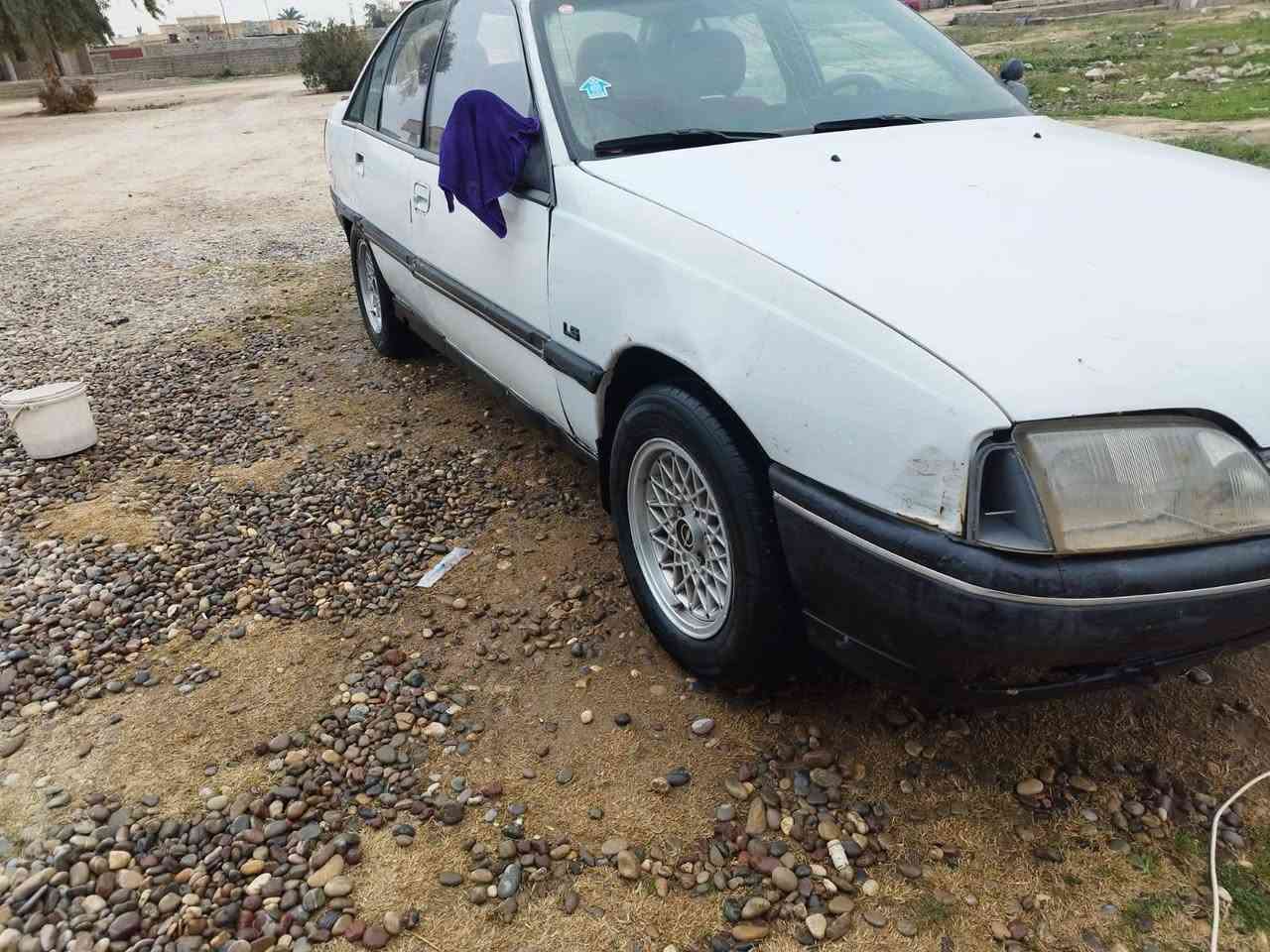 السلام عليكم اوميكا موديل 87 كير ومحرك شرط صدر جديد طخم تاير جديد كهربائيات كله شغاله شرط التحويل   رقم كركوك ألماني كير اوتماتيك السعر 20 وبيه مجال
***********
