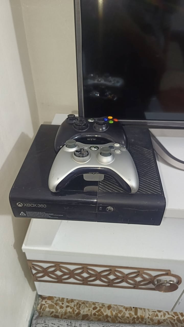 للبيع اكس بوكس 360 كامل ملحقاته ويا 2 بدة بيه150 لعبة شرط بدون اي عيب


**إذا كنت صاحب هذا الإعلان وتريد حذفه لأي سبب، رجاءا أرسل رسالة إلى الدعم الفني**