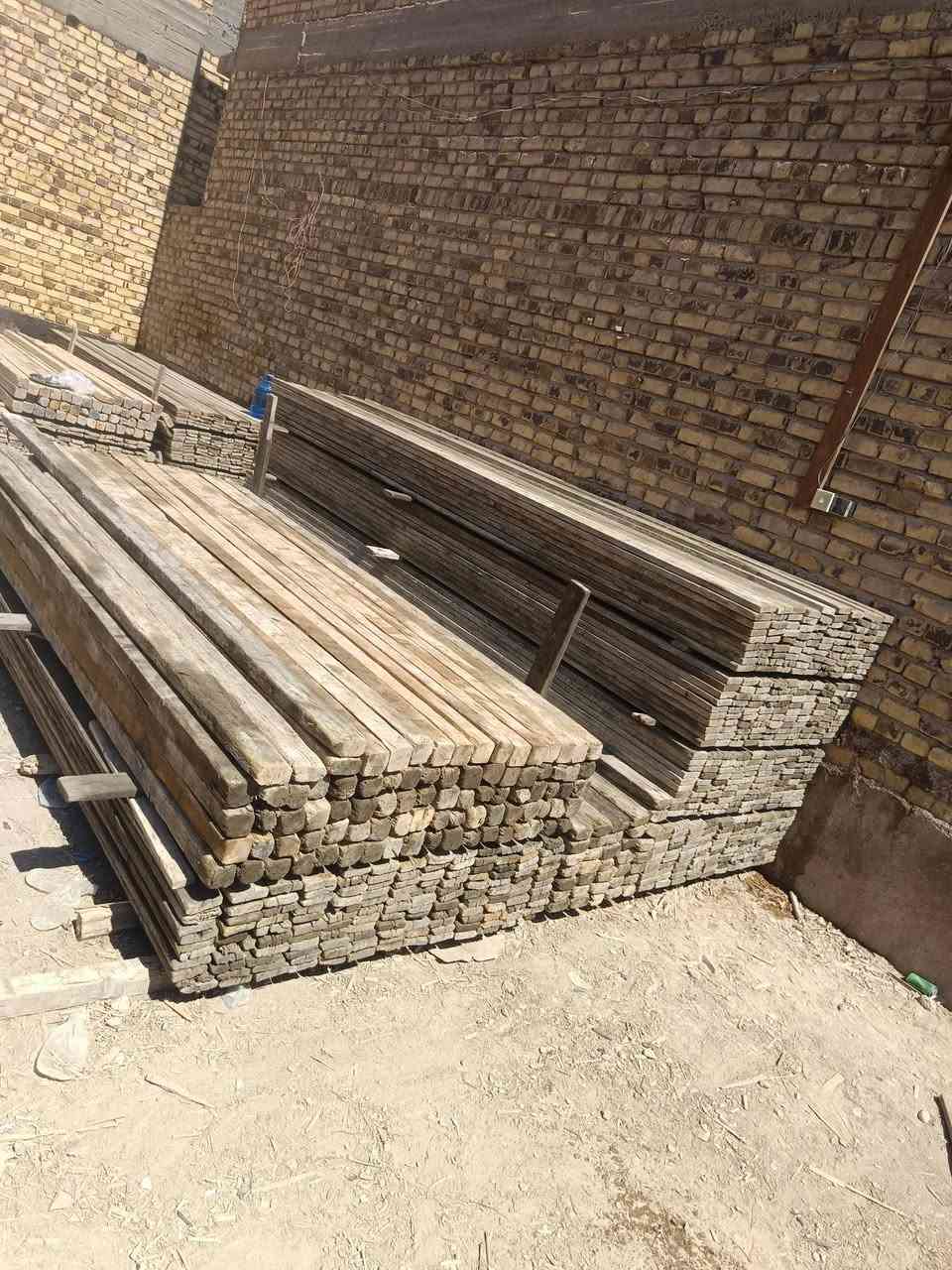 قالب خشب للبيع روسي نضيف تارس 25 العدد 12 مكعب مكاني حله للاستفسار ***********
