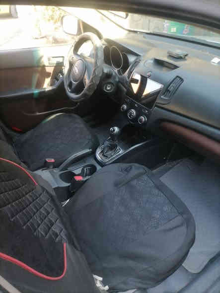 كيا سيراتو موديل 2012 خليجي 
مواصفات شاشة .. كامرة .. تحكم ستيرن جهتين
كير ٦ نمر .. تخم تاير جديد .. صدر جديد .. الشواصي واللغد مكفولات .. كير ومكينة خير من الله .. الداخل نظيف
بيها ٣ قطع صبغ والباب الخلفي ع كد شبر والسنوية لغاية
 ٢٠٢٧     السعر ٩٠ ورقة 
عنواني بغداد الدورة للتواصل ***********
