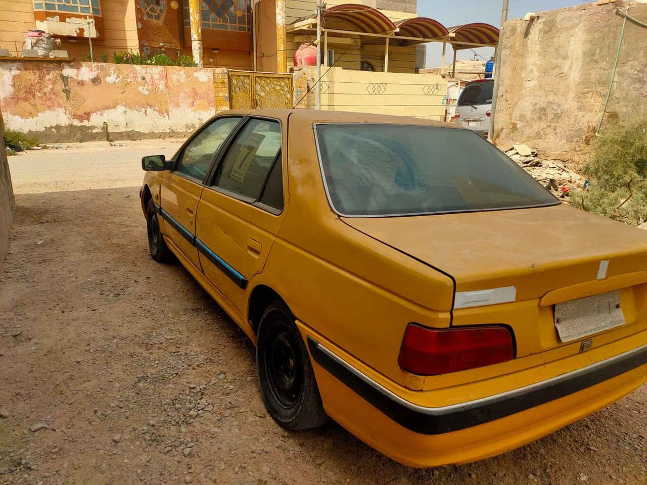 بيجو بارص 2011 رقم صدامي بصره هيئه وغرامات ع المشتري محرك وكير مكفولات حداديه 60% كهربائيات كلها شغاله العنوان بصره ياسين خريبط السعر 15 للاستفسار ***********
