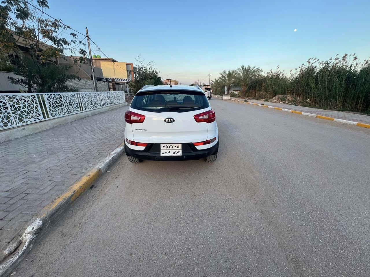 كيا سبورتج خليجي ٢٠١٤ كفالة عامة محرك ٢٤٠٠دوش باسم شركة تحويل او وكالة
تخم تاير جديد
حدادية جدية
كامره حساسات
ثلاجة داخلية 
ارضيه تلغيف جلد
السيارة خير من الله 
مابيها نقص برغي
للاستفسار الاتصال ‭0783 867 3095‬
