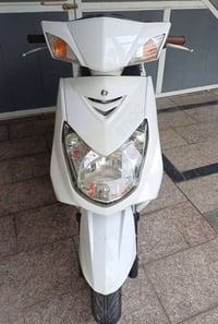 سكنس فحل للبيع  العنوان البنوك .. السعر ٨٠٠ وبيه مجال للاستفسار 077164...