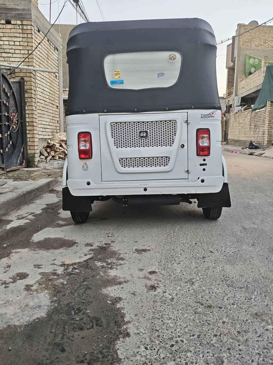 سلام عليكم موديل 22 رقم انگليزي تحويل ثاني يوم التكتك كفاالة احلة من الصور العنوان العبيدي حي السفير استفسار ***********
