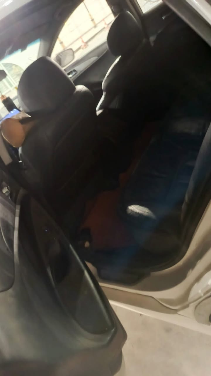 سلام عليكم بيع مستعجل سوناتة موديل 2013رقم بابل مكمل معاملتها بسمي يعني تستلم رقام انكليزي سيارة مكينة كير صدر امامي خلفي كلة مكفول تحكم ستيرن جهتين شاشة كأمرة كشنات جلد سيارة غاز مكفولة بدون صبغ بيها مكانات صغار فقط ولباقي مكفول مكاني بغداد معروضة 85رقم الهاتف ***********
