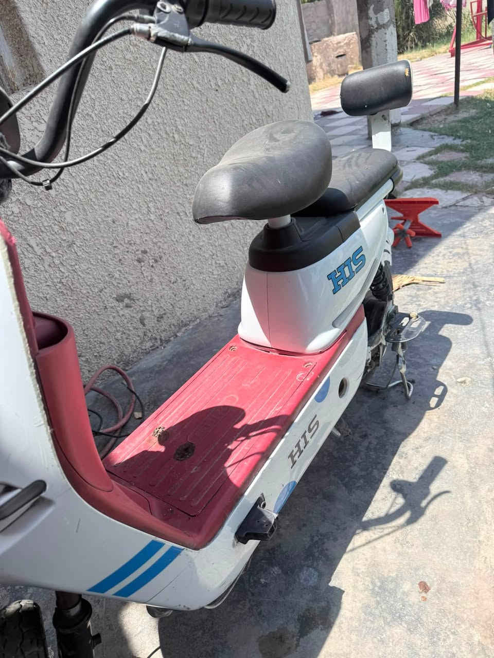 دراجه His للبيع سعر ٢٥٠ مكان بغداد حي جهاد 
للتواصل ‭***********‬
