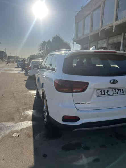 السلام عليكم للبيع سورنتو 2018 شكل 2020 سياره مكفولة ماعده بارد بين الباب وجاملغ سونار موجود سياره حيل نضيفه 
كشنات كهربائيه 
7 راكب 
6 سلندر 
محرك وكير مكفول 
صدر حداده كله جديد
مري شفط
بنرامة 
صندوك كهربائي 
سعر 245 

***********
