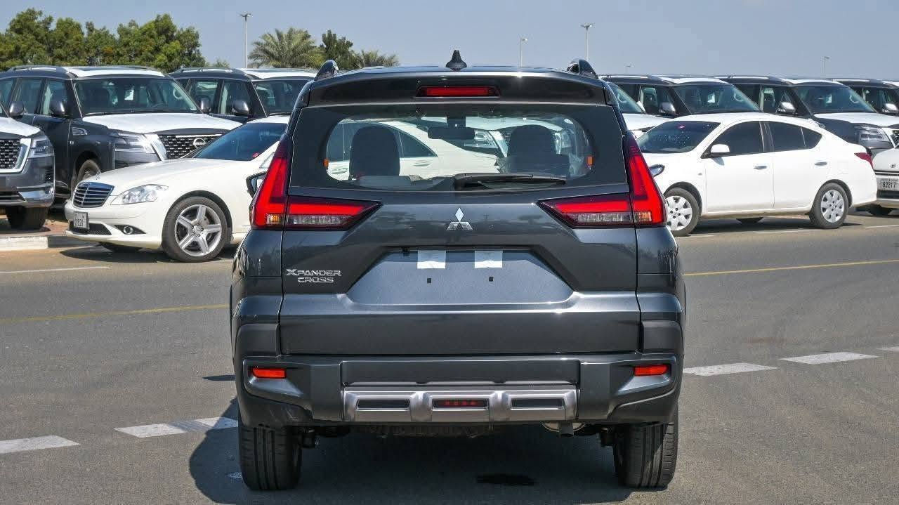 🚗 للبيع ميتسوبيشي إكسباندر كروس 2025.   زيرو  لم ترخص
سيارة مميزة بحالة جديدة بالكامل ومواصفات خليجية، مناسبة للعائلات وتوفر أعلى درجات الراحة والاعتمادية.

 موديل: 2025 المحرك: 1500 سي سي عدد المقاعد: 7 مقاعد  اللون: رمادي غامق مكيف خلفي كاميرا خلفية مرايات جانبية كهربائية  مقاعد قماش مريحة
 زيرو كيلومتر
 مواصفات خليجي 
 إضاءة LD
سيارة اقتصادية وعملية بمساحة داخلية واسعة
الموقع حدائق الاهرام الجيزة 
@تواصل واتساب 00966550314898


**إذا كنت صاحب هذا الإعلان وتريد حذفه لأي سبب، رجاءا أرسل رسالة إلى الدعم الفني**