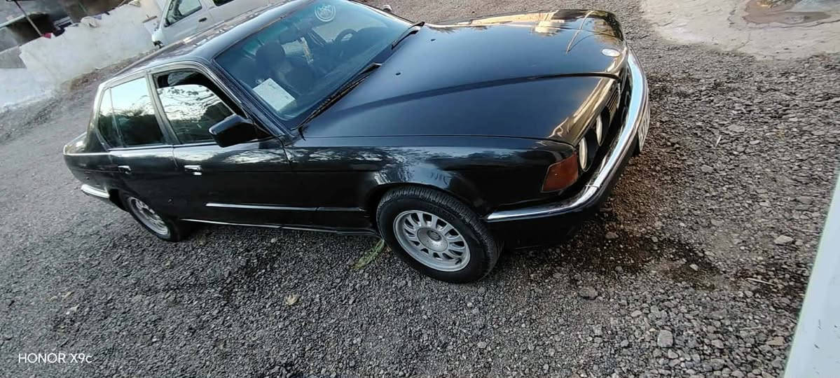 للبيع BMW 735مديل 92سنويه 2031 بسمي المكان كربلاء الحسينه السعر 45

كير جديد 
حداديه جديده
تخم تاير 
كهربائيات
***********
