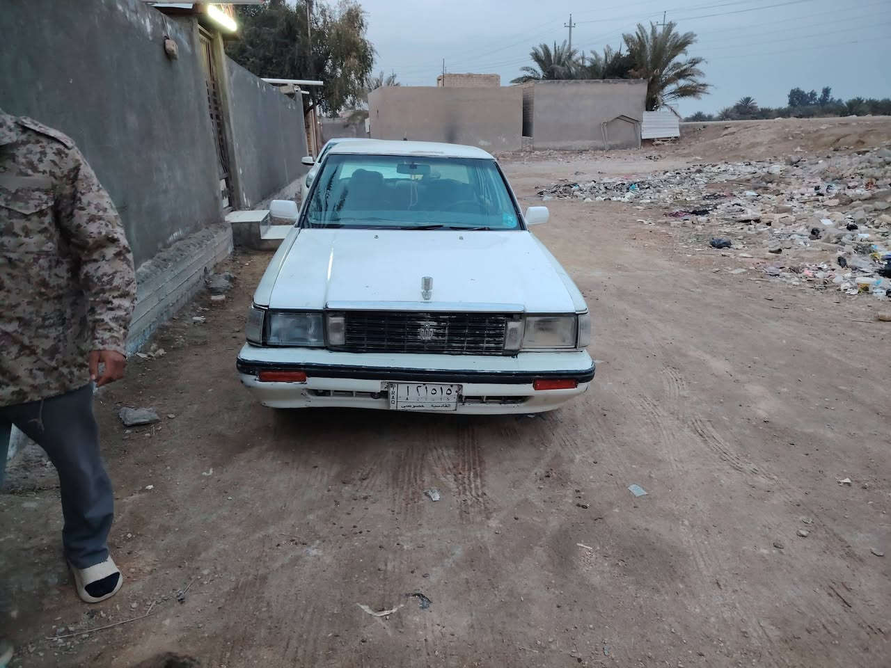 سيدان موديل 1990 كير ومحرك ونجي كهربائياته كله شغاله تخم تار جديد بسمي سعره 18 ورقه مكاني السماوه قضاء الخضر ***********
