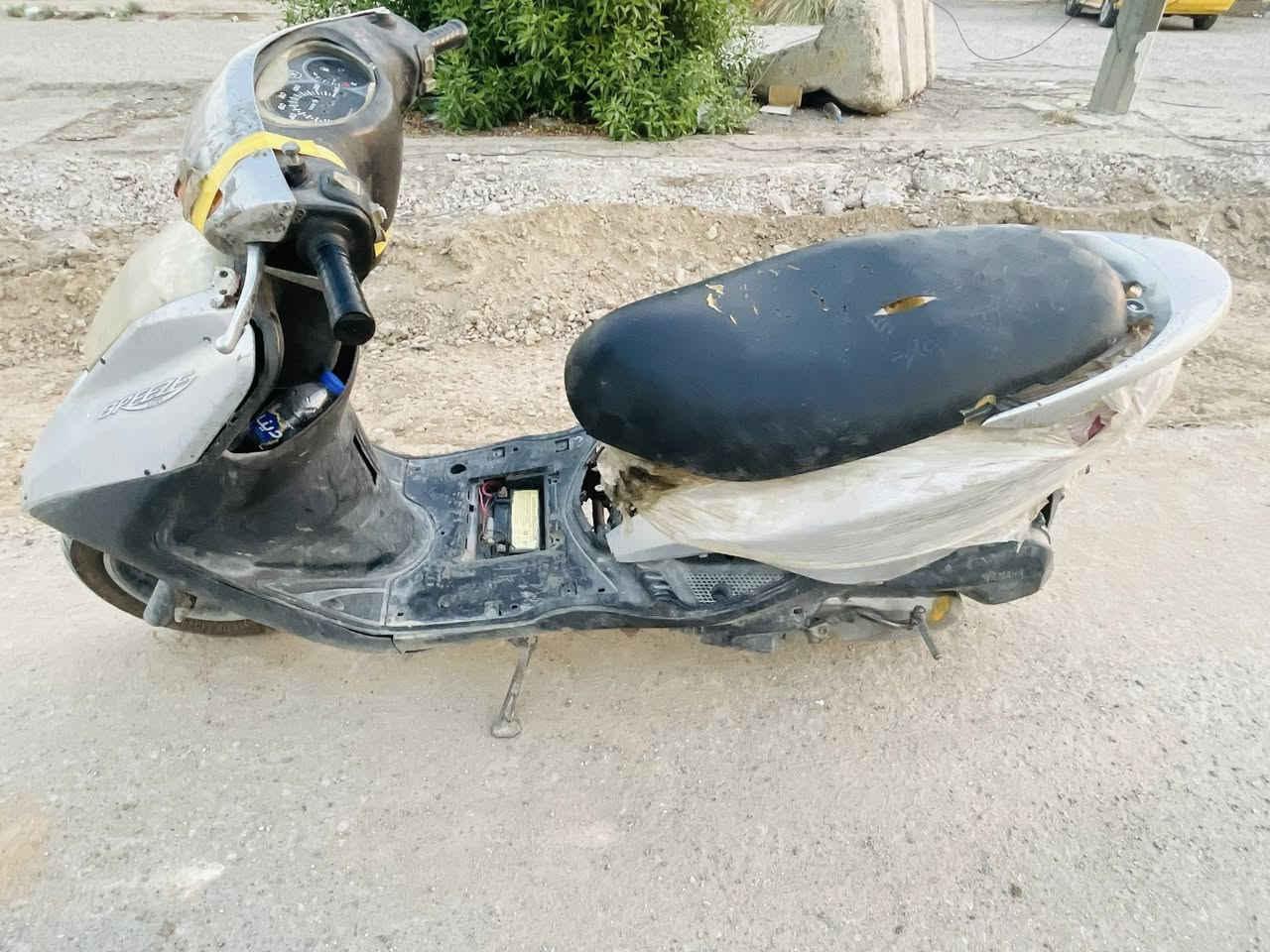 السلام عليكم شباب
دراجة بريز مكينه خير من الله السعر ٣٢٥ بيها مجال
نقصها باتري فقط
مكاني لبلديات للاستفسار ***********
