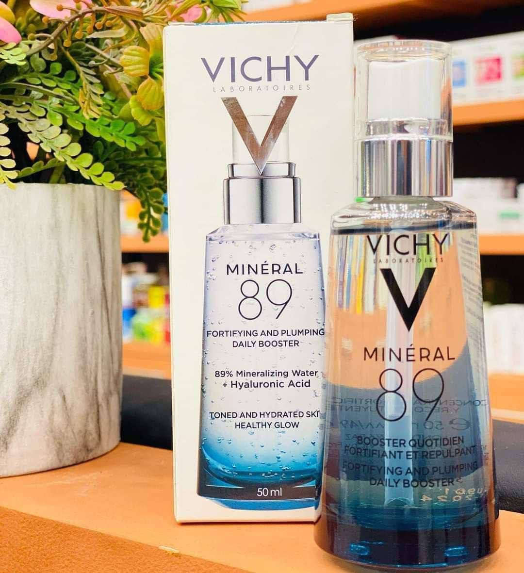 توفر البراند الفرنسي 🇫🇷 الاصلي 💯
سيروم الجمال 89 Vichy Mineral 💙✨💦
#الاصلي 💯للناس اللي تحب ادلع بشرتها بعد يوم متعب وارهاق 💙✨
سيروم فيتشي الغني عن التعريف الأجمل و الأقوى للترطيب  بتركيبة فريدة من نوعها من الهيالورونيك أسيد و مياه فيتشي الحرارية المليئة بالمعادن والتي تعمل على تلطيف البشرة بنسبة مركزة تصل إلى 89 💦🫂💙

✅ يخفف من المظهر الباهت والشاحب 🫂💙
✅ يمنع الإنتفاخ تحت جفن العين ويرطب الجفن 🫂💙
✅ يحتوي على عوامل مضادة للأكسدة تقلل من البقع الداكنة و التصبغات 🫂💙
✅ مناسب لجميع أنواع البشرة 💙
✅ يقلل من ظهور التجاعيد والشوائب 🫂💙
✅ يحفز إنتاج الكولاجين. 🫂💙
✅ ترطيب مكثف و تغذية عميقة للبشرة 24 ساعة 🫂💙
✅ يساعد في غلق المسام الواسعة 🫂💙
‎ يعمل على تغذية و تعزيز ✅
تجديد خلايا البشرة.
‎يحتوى على 89 % مياه حرارية ✅ بترطب البشرة و تحميها 
‎يحتوى على حمض الهيالورنيك اللى بيمتص الماء و يشتغل كفيلر و مكافح للتجاعيد✅ 
‎ يحفز الكولاجين الطبيعى من ✅ طبقات الجلد و يعطى البشرة نضارة وحيوية 
‎ نتايجه بتظهر خلال أسبوعين من الاستخدام اليومى✅

‎مرطب ومعالج والحل الأمثل ✅ لبشرة أكثر شبابا  وتوهج 

‎هو عبارة عن سيروم خفيف سريع الامتصاص بحيث الترطيب يوصل لي طبقات الجلد الداخلية  ويكون مفعوله  
‎أقوي و أعمق  🤗
‎💧مناسب لجميع أنواع البشرة حتي البشرة الحساسة
المنشأ فرنسي البراند🇫🇷 💯 
🚘 يوجد خدمة توصيل لجميع محافظات العراق ٤ الاف 🚘


**إذا كنت صاحب هذا الإعلان وتريد حذفه لأي سبب، رجاءا أرسل رسالة إلى الدعم الفني**