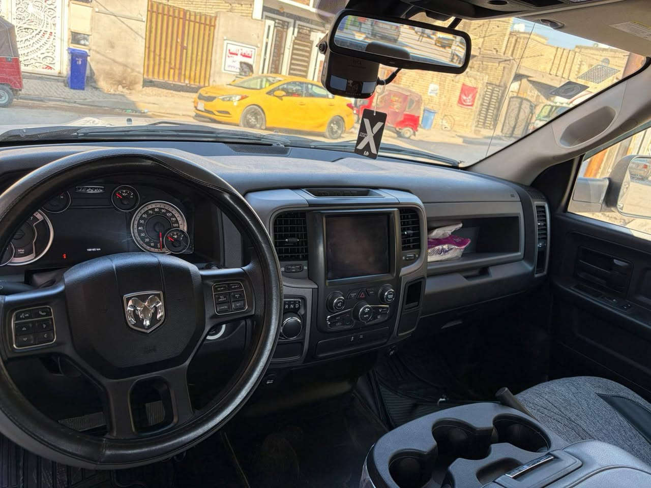 السلام عليكم دوج رام موديل 2020"حدثها مرفق بل منشور السياره جاهزه و خير من الله  السياره جاهزه و جديده رقم بغداد بسمي تحويل ثاني يوم 
تخم تاير جبلي ويل مكسيكي شركت رام كير ماوس شاشه كامره 
مكان السياره بغداد رقم الهاتف ***********
