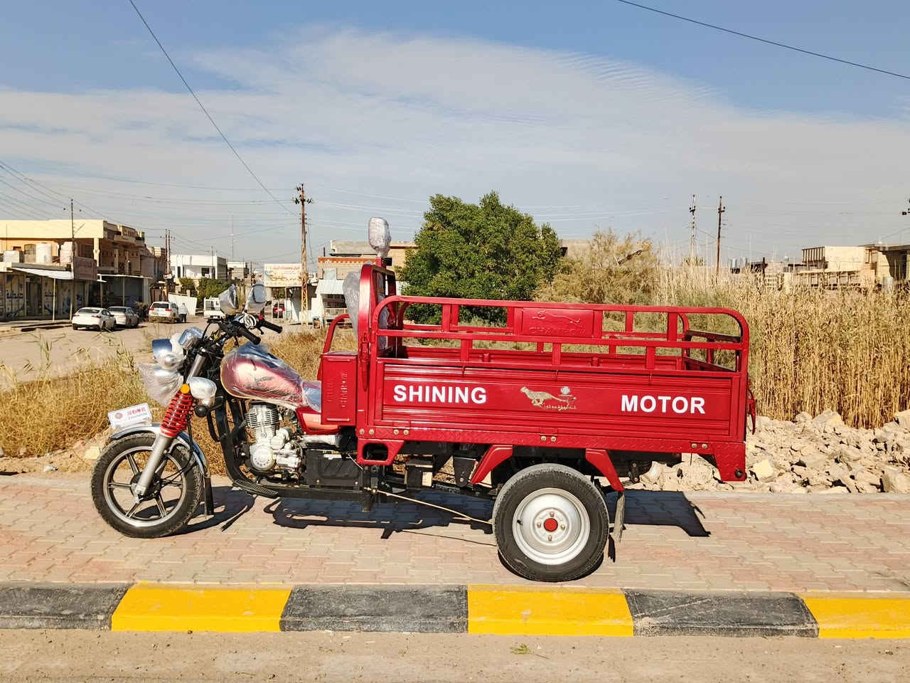 ***********
السلام عليكم 23 جمرك ما صار 20 يوم من طالعه سعر 2850 وبيها مجال بسيط للشرائع مكاني الانبار فلوجه صقلاويه
