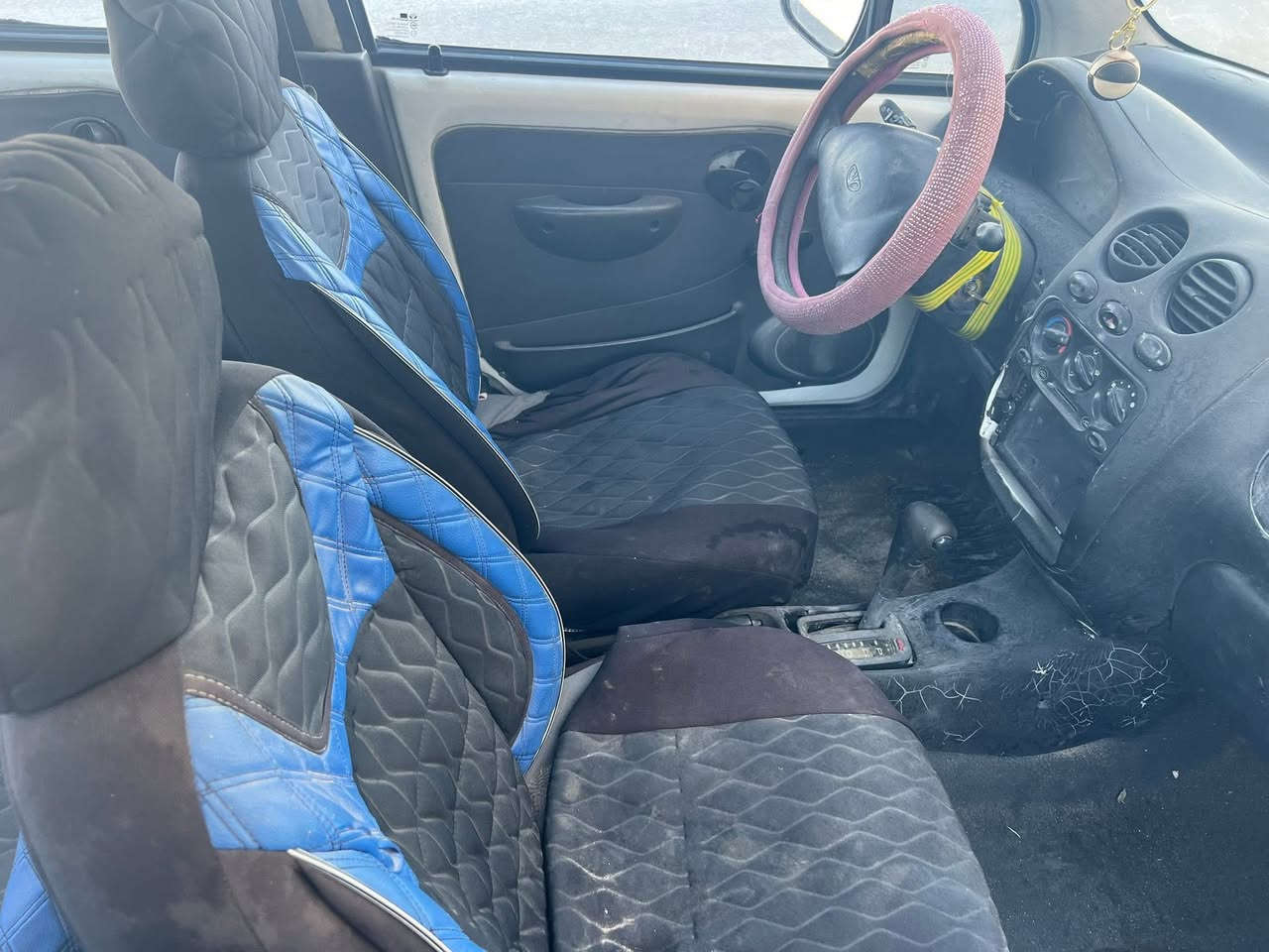 للبيع سيارةً دايو برنز شكل كيو موديل ٢٠١٢ محرك ١٦٠٠ كورلا صناعه كوريا سيارة نظيفه و مرتبه تباع نقداً و اقساط للاستفسار اكثر واتساب ***********
