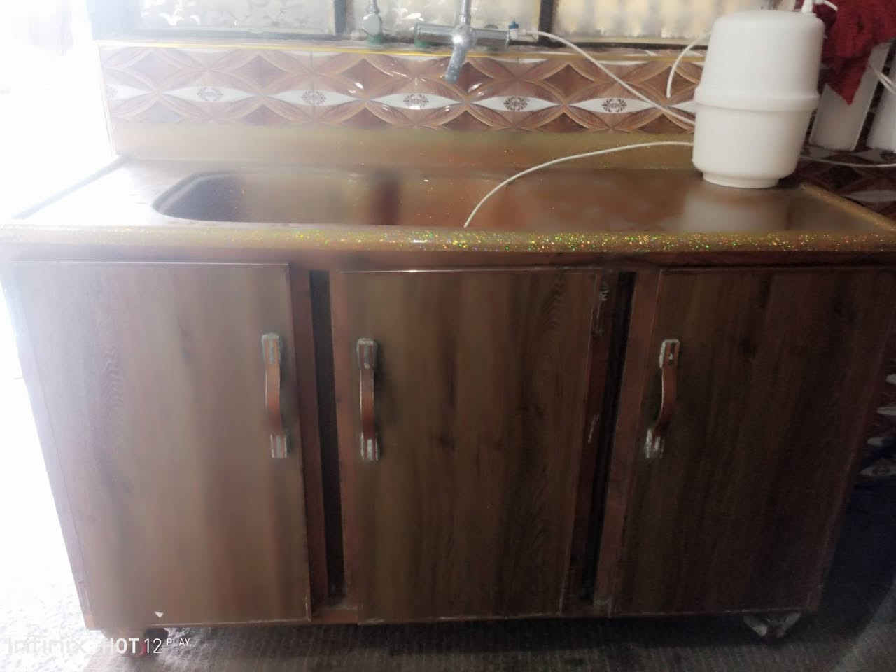 السلام عليكم 
كاونتر كامل مع السنك مرمر شغل درجه اولى تسگام شغل سيد حيدر صالح العوادي 
،بعده جديد ما بيه أي ضرر للاستفسار 
***********
