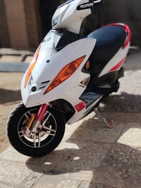 اسلام عليكم جيتي ارتزويد داخل وخارج  دراجه شلعه وبطناش تشك الكاع وكله ...