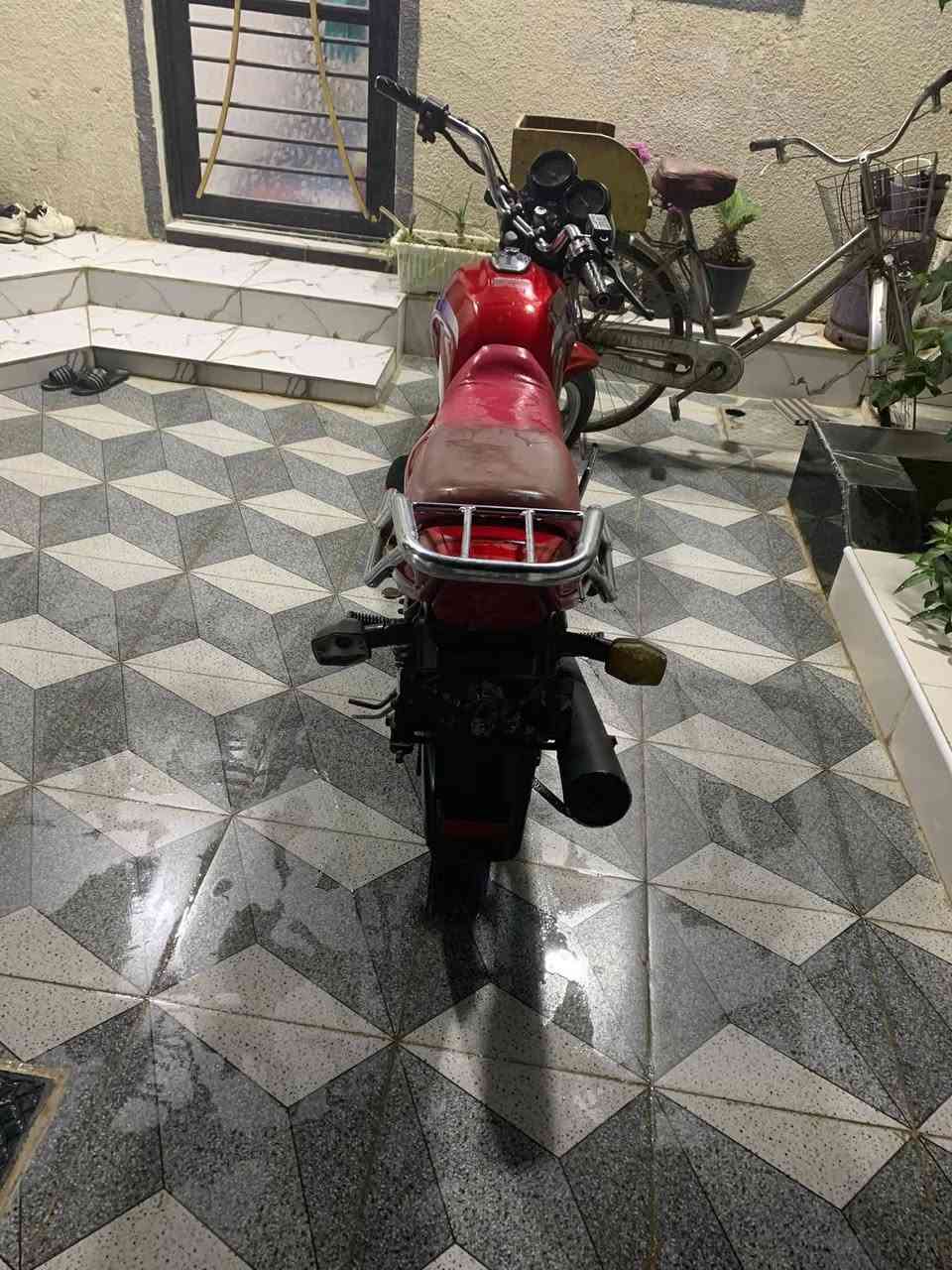 السعر ٦٢٥.  ***********
دايوان ستنساخ مديل 2023؛ كامله مكمله ئي نقص مابيه شرط شلعه ومعدل مكاني كربلاء الانتفاضه الثالثه
